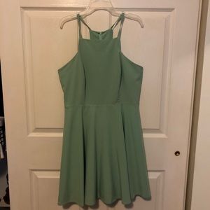 LULUs green dress